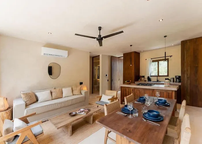 Stylish 2br Jungle Retreat With Plunge Pool & Rooftop Tulum