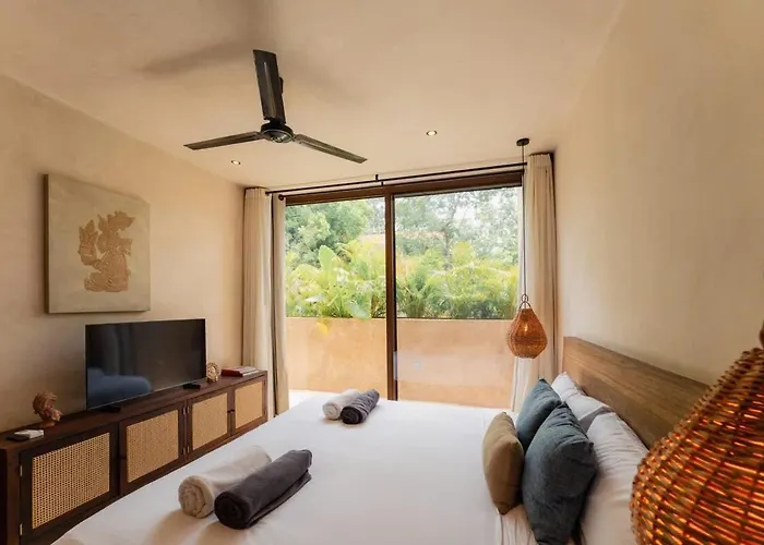 Stylish 2br Jungle Retreat With Plunge Pool & Rooftop
