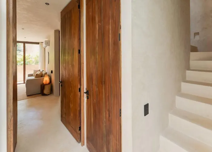 Stylish 2br Jungle Retreat With Plunge Pool & Rooftop *