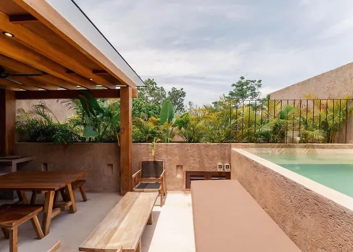 Stylish 2br Jungle Retreat With Plunge Pool & Rooftop Apartment